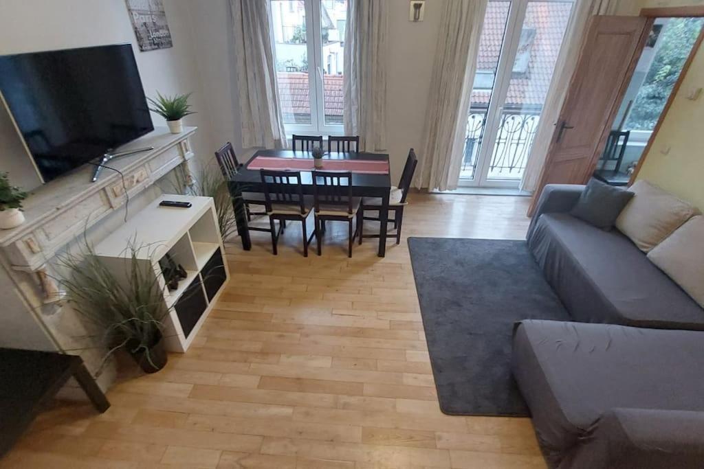 Charming 1-Bedroom Apartment Bryssel Exteriör bild
